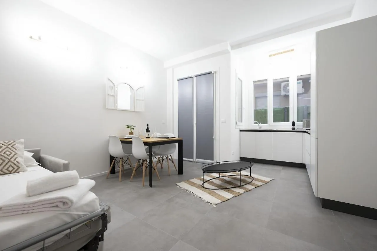 Getthekey Lenzi Suites Bolonya 0*,
